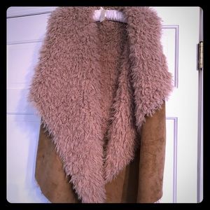 Faux fur/Sherpa vest